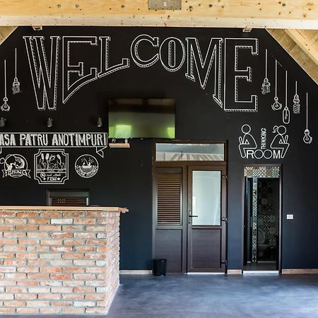 Hotel Casa Patru Anotimpuri à Dunavăţu de Jos Extérieur photo