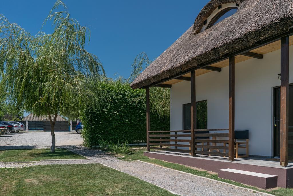 Hotel Casa Patru Anotimpuri à Dunavăţu de Jos Extérieur photo