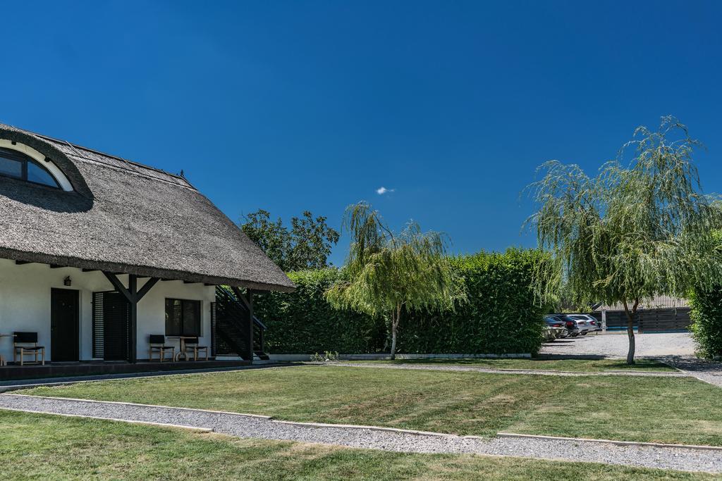Hotel Casa Patru Anotimpuri à Dunavăţu de Jos Extérieur photo